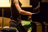 26/04/2013  Sanja Vrsalović, klavir : Bojanja ( program: Cowel, Messiaen, Part ) @ Polukružna dvorana &TD-a